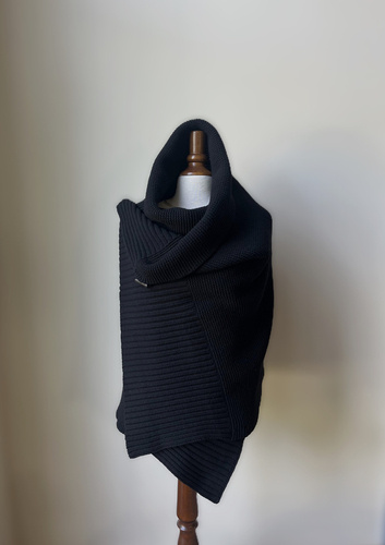 Limited edition - multifunctional woolen scarf with cashmere