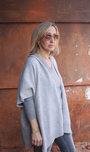 Poncho  z wełny Merino - OUTLET