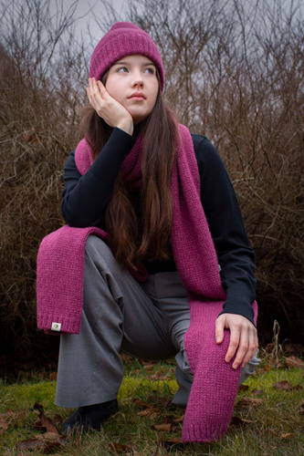 Woolen women's scarf